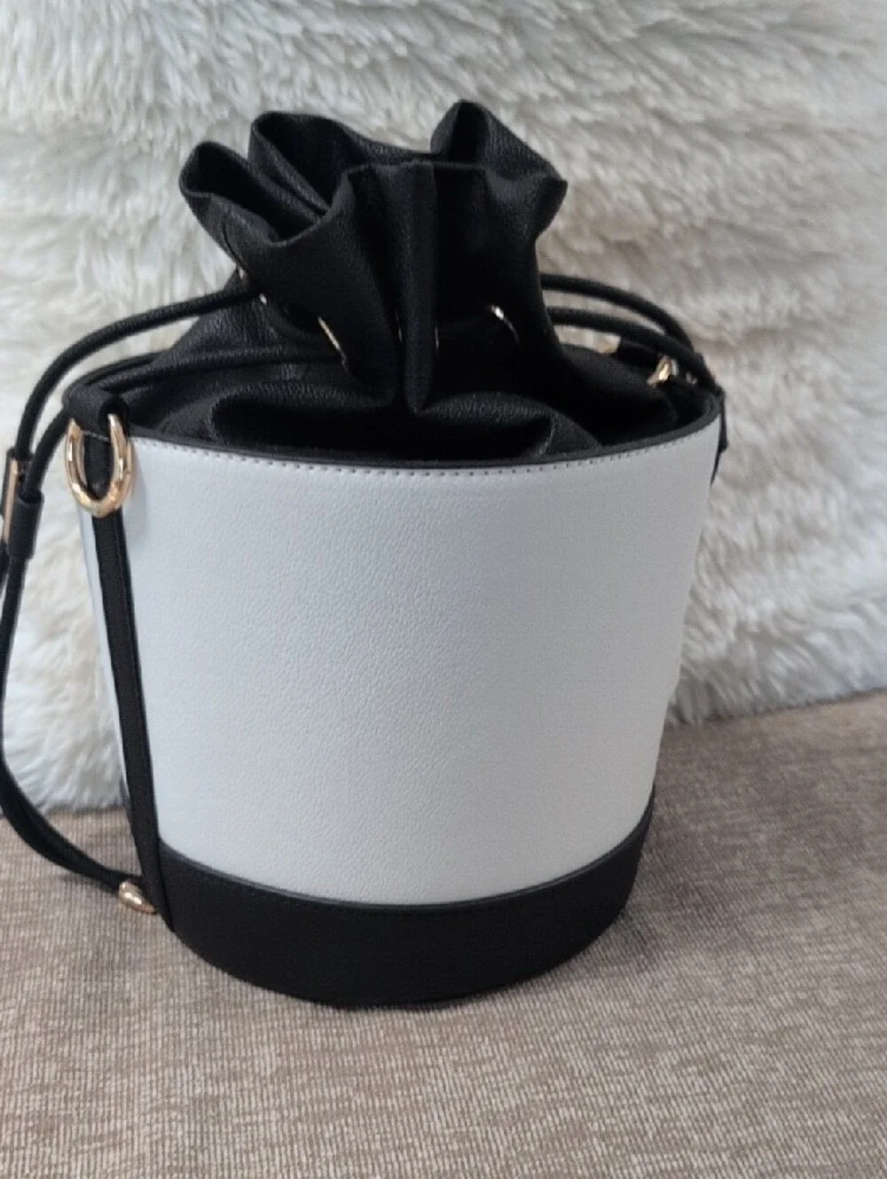 Bucket Two-Tone Drawstring Bucket Bag - Black & White Brand New